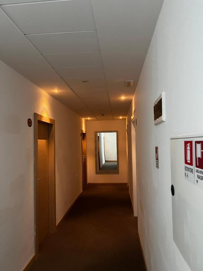 Hotel Trieste Riccione Bagian luar foto